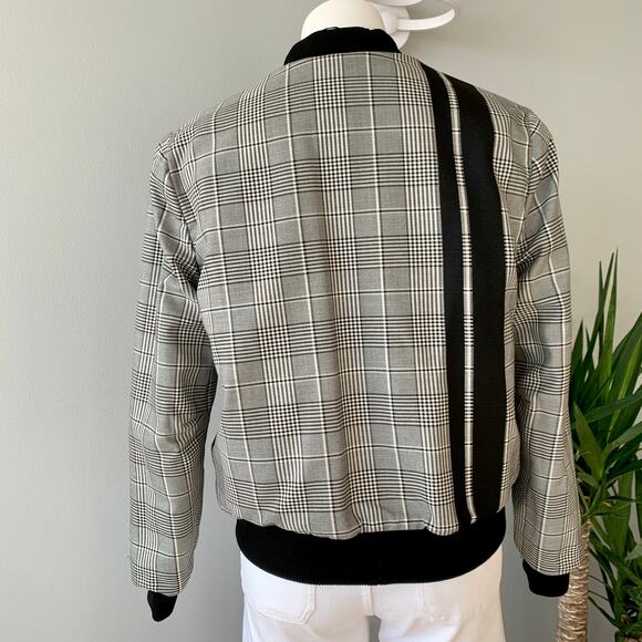Alice + Olivia Lonnie Reversible Cropped Bomber Jacket in Plaid Size Large - Picture 7 of 11